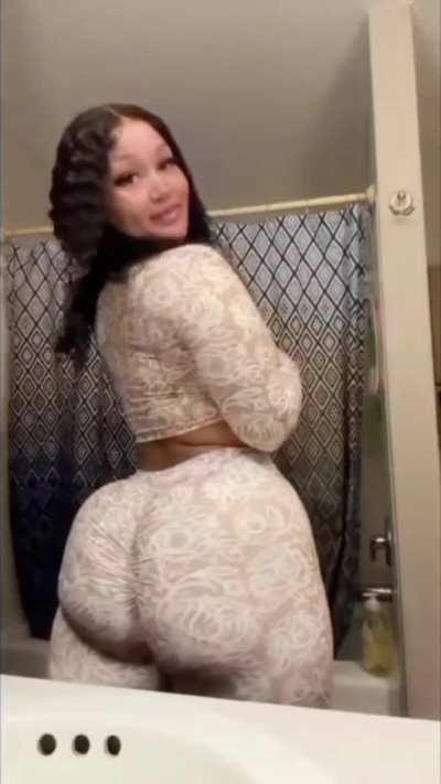 🍑🖤🤍>>>🍑😈