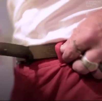 Salon Owner give a Homeless Man a Complete Makeover for FREE