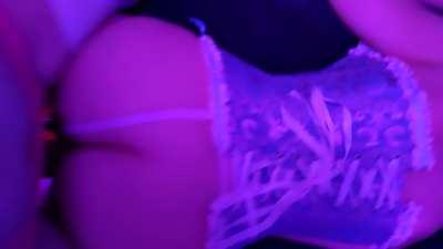 She loves it big & fem 🤭🍆