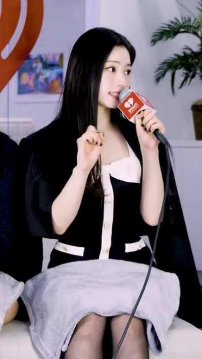 Dahyun is a writer and a cutie