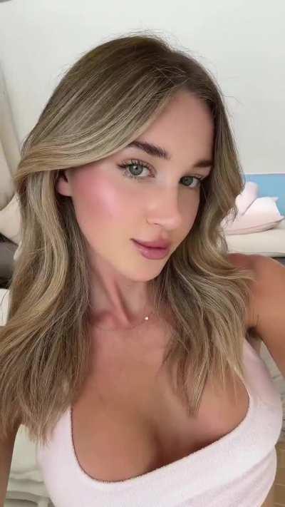 Lily | back to natural color | IG | January 2024 