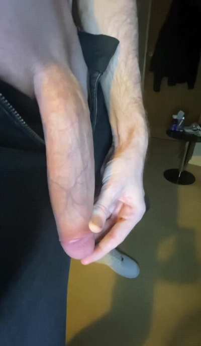 It really needs sucking.. 👀😌👅