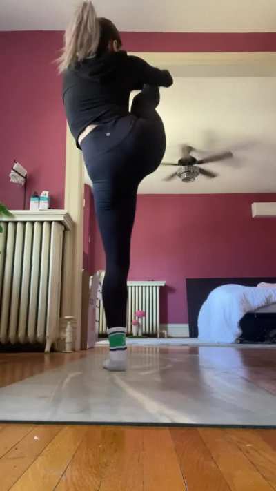 I heard flexible girls do it best 😉