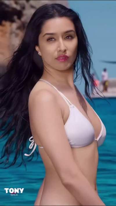 Shraddha Kapoor 🥵