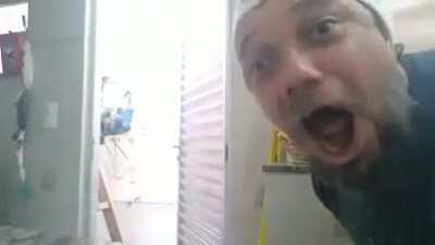 Parem parem de fazer shitpost no tiktok pelo amor de deus não meme de Pedro não é engraçado não um video aleatório de angolano com admin no vídeo não é engraçado não edit de anime não é engraçado PAREM PAREM AGORA MESMO