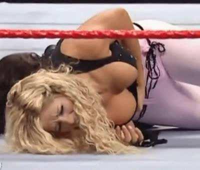 Torrie in pain