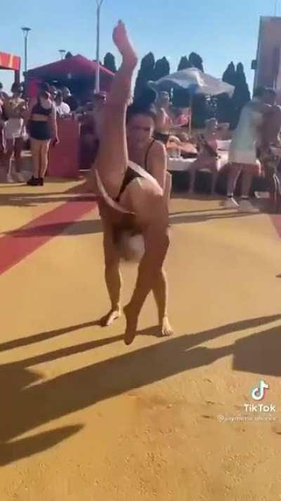 HMC While I do the tuna roll