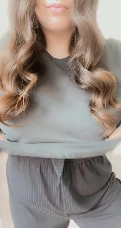 Sweater weather deception 😈