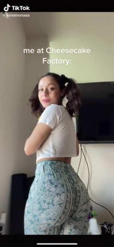 Soft & Jiggly No.316 (Dammmn)🍑😍