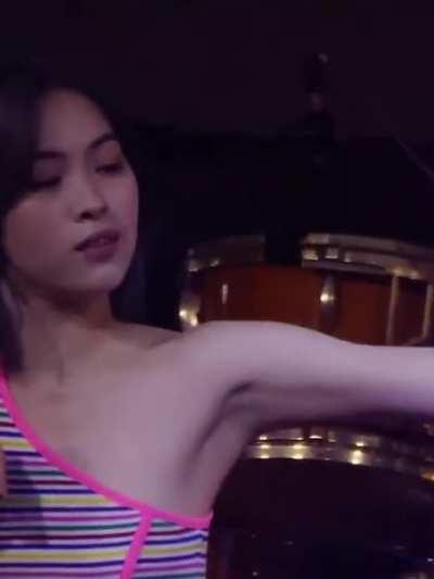 Itzy - Ryujin's lean armpits