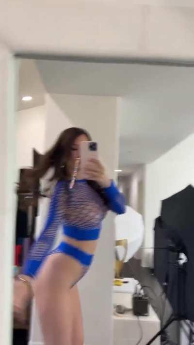 You should give me a creampie, if i made you hard 🤤