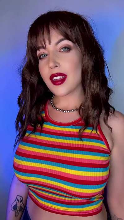 Vicki Vallencourt 💙 Waterboy