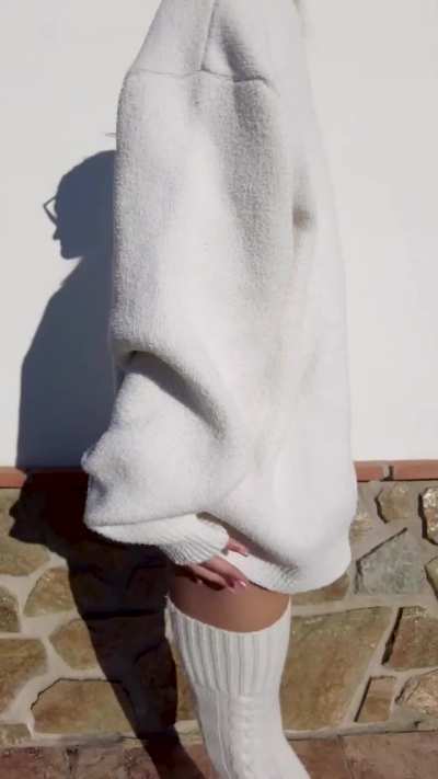 This is how I walk around in my neighbourhood😏