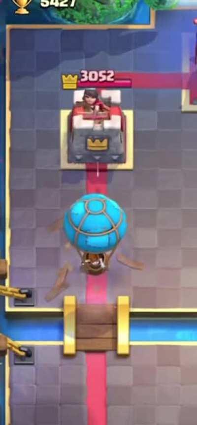 Mucho clash royale...