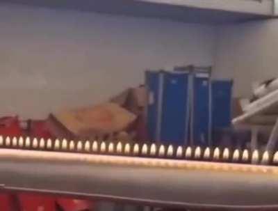 This tube turns sound waves into dancing flames