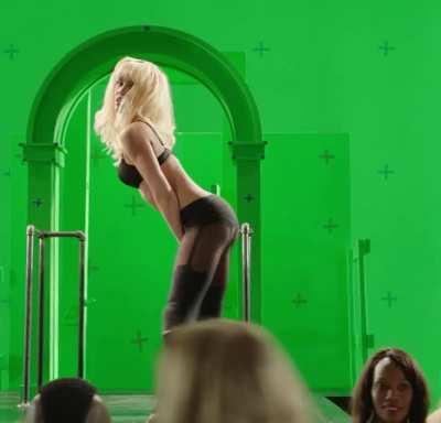 Behind the Scenes of Jessica Alba in Sin City: A Dame to Kill For (2014)