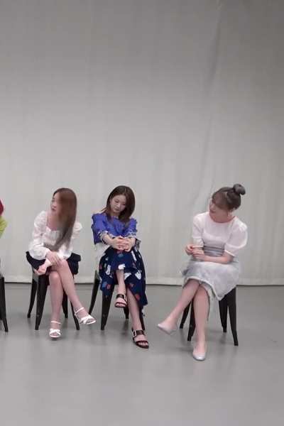 Fromis9-백지헌Baek Ji-heon Shoeplay (part4)