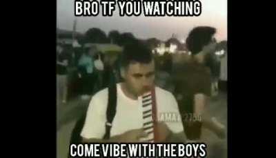 Just here postin (idk what anime the girl is from sorry)