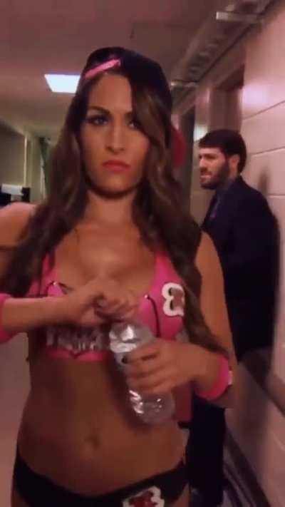 Nikki Bella Tits goddess 😍