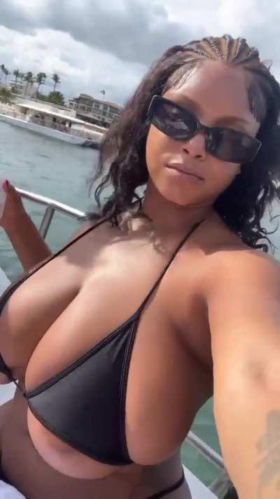 Lavish Styles - Underboob Nipple Slip 💥