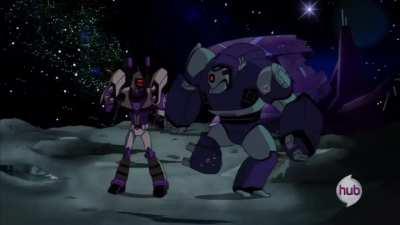 Blitzwing giving some dancing lessons to Lugnut