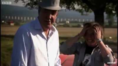 Rodditor asaltat de moderatori de pe r/unitedkindom la el pe subreddit