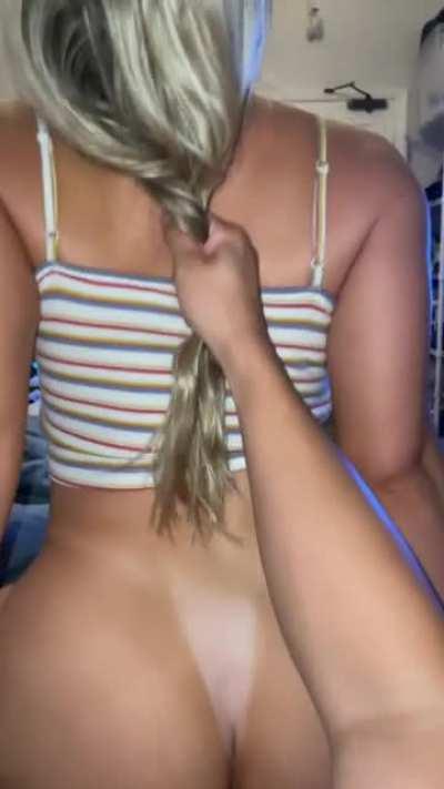 Pull my hair and my pussy gets so wet [oc]