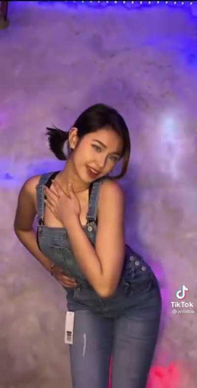 she deleted this on her TikTok dunno why