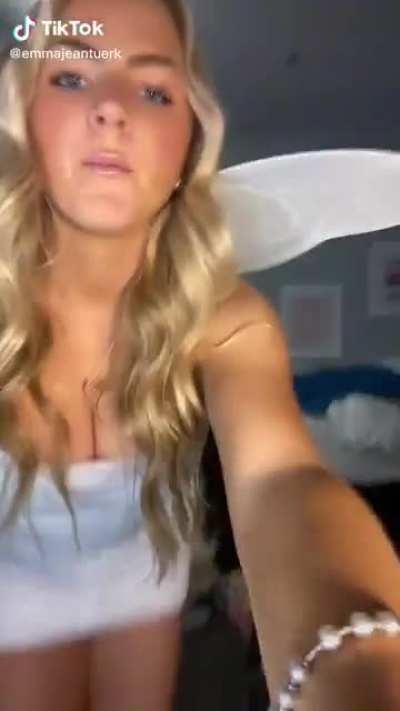 Sexy Tooth fairy | @emmajeantuerk