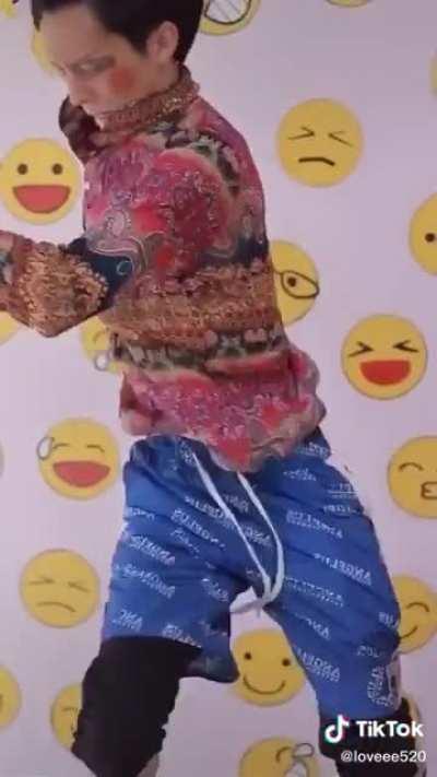 uglee man returns!!!