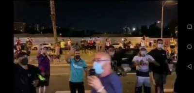 Some Fans Gather In Front Of FC Barcelona HQ Demanding Messi to Stay and Bartomeu to Leave. #BartomeuOut