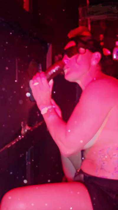 I'll be back at FL2 Saturday [5/24]. Clean shaven THICK BWC AND BBC