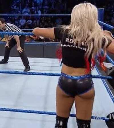 Alexa Bliss - Adjusting her shorts