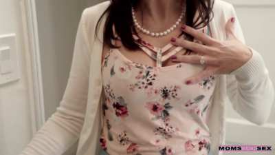 Stepmom Make Peace Between Sex Crazed Step Siblings