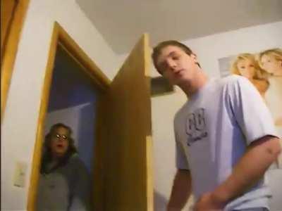 Salvia Trip 60x… Unexpected arrival from mother 😂