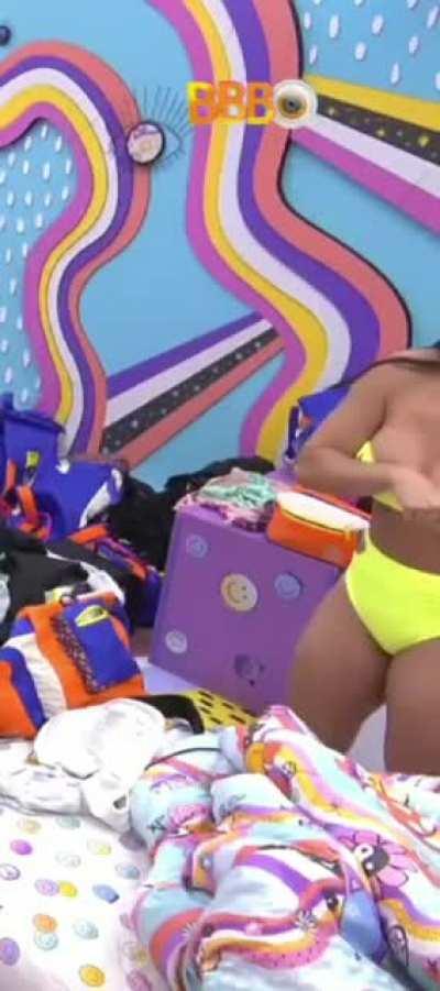 A gostosa nem liga mais