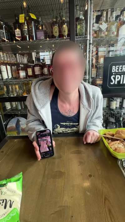 Loves a lil reminder