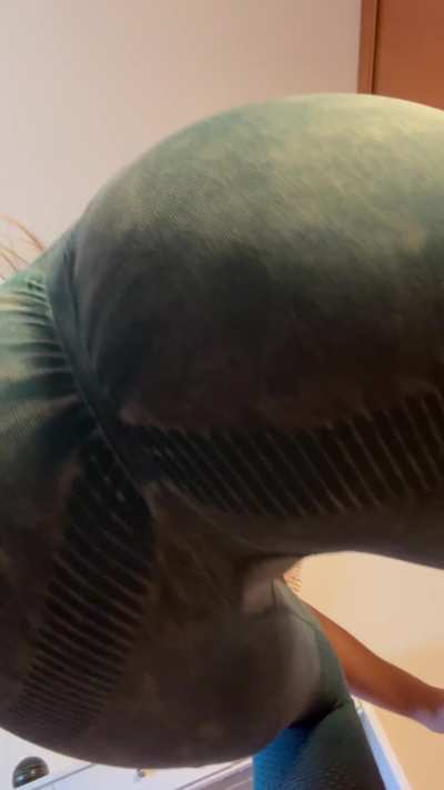 Big ass @ninastroong