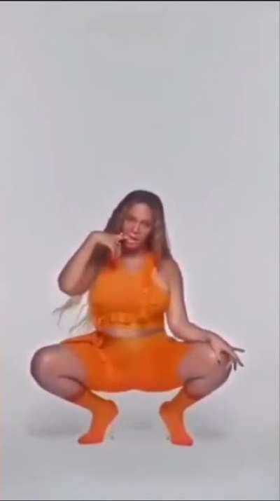 Dropping it like it's hot🥵