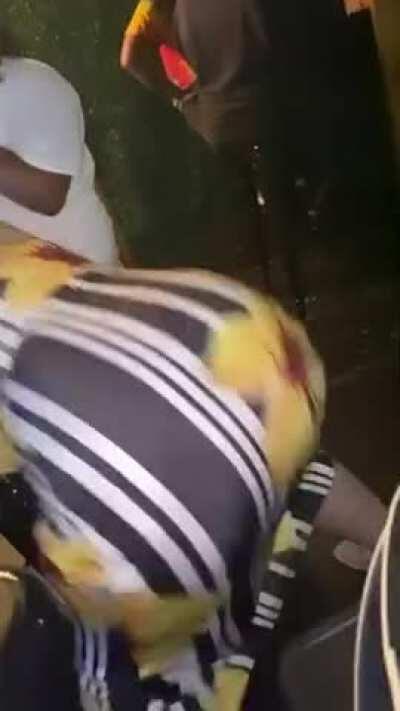 She can really shake that massive ass