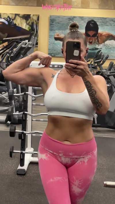 Flexing warmup (39f)