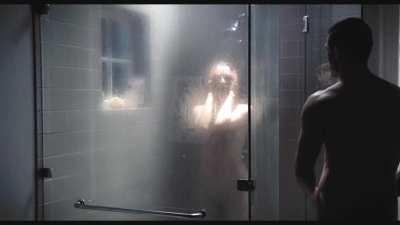 Haley Bennett great nude body in The Girl on the Train (2016) - from 4K release, 60fps, zoom