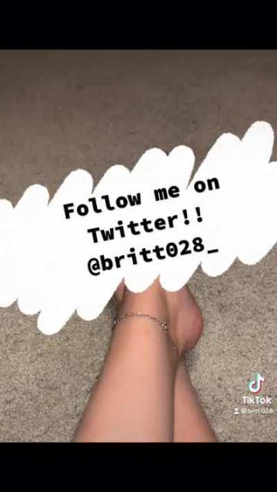 This is just a sneak peek, go follow me & msg me on twitter the real fun!!! @ britt028_
