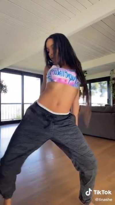 Her TikTok Not Too Badd 👀😉