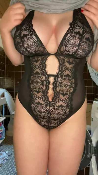 This is what I'm hiding under my netflix & chill outfit