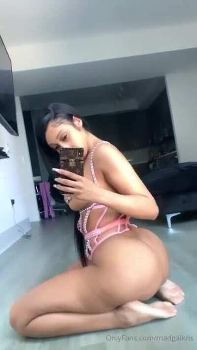 That mirror clean as shit