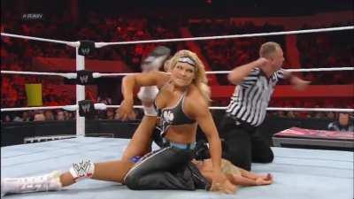 Beth Phoenix knocks out Kelly Kelly, then completely ends her with a Glam Slam