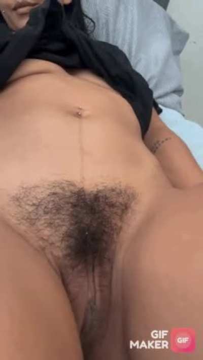 not too many guys like it this hairy but i think it looks the sexiest 