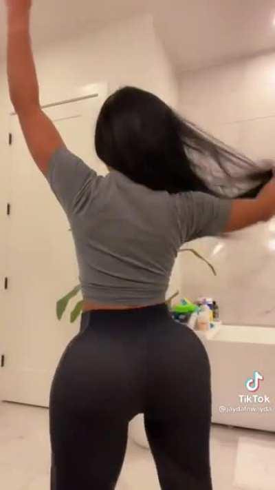 New Tiktok 🍑