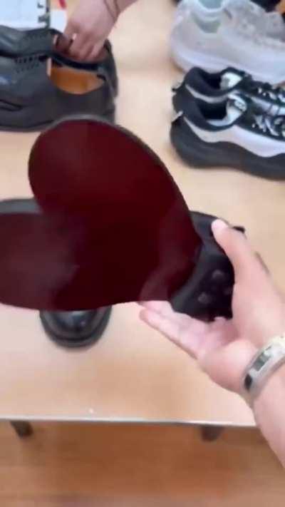 The unique physiology of this dudes feet